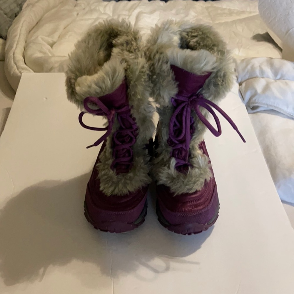 North face kids Winter boot. 6